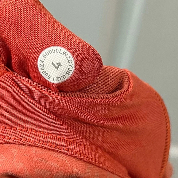 Lululemon Wunder Train Long-Line Bra - Picture 7 of 7